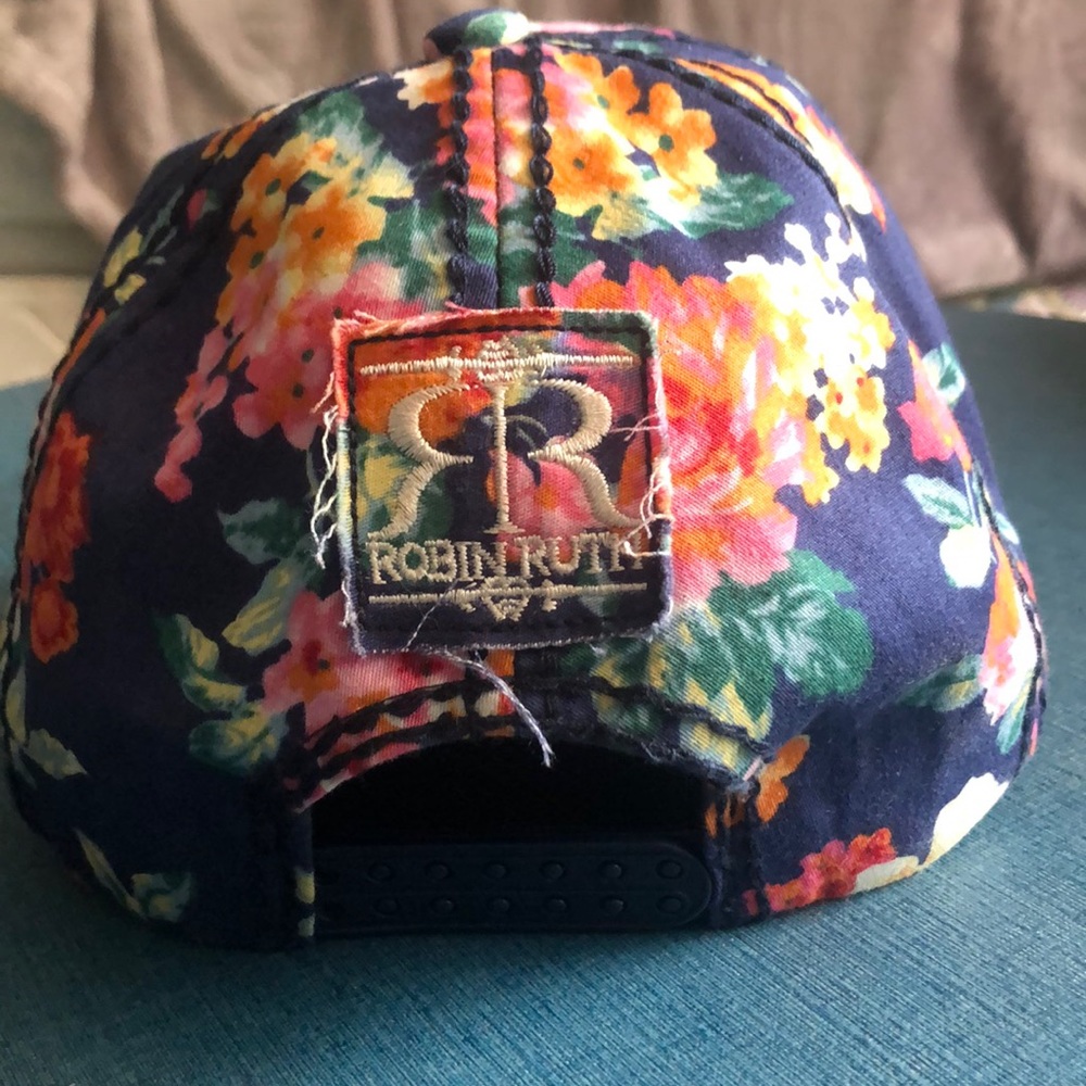 California Robin Ruth Hat - Picture 3 of 3